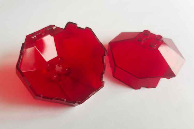 Injection mold for lego brick-like parts